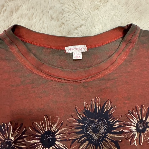 Xhiliration Fringed long sleeve top - Picture 3 of 3